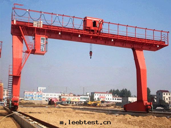 MDG型5-32吨(dūn)單主(zhǔ)梁吊鈎門(mén)式起(qǐ)重(zhòng)機(jī)